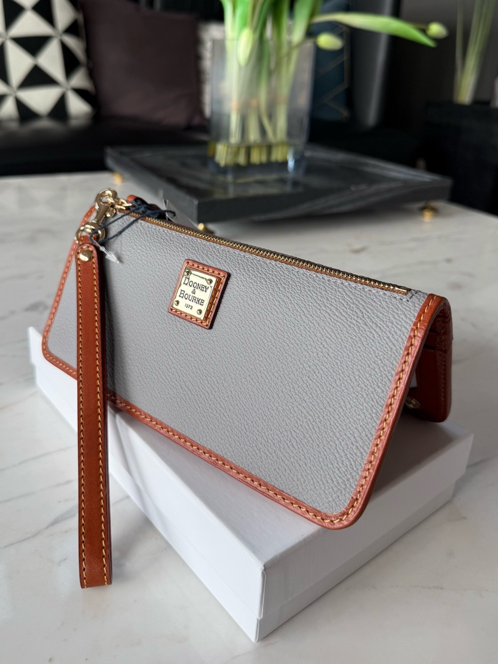 New Dooney & Bourke Kirby Tatum Leather Wristlet Wallet Clutch